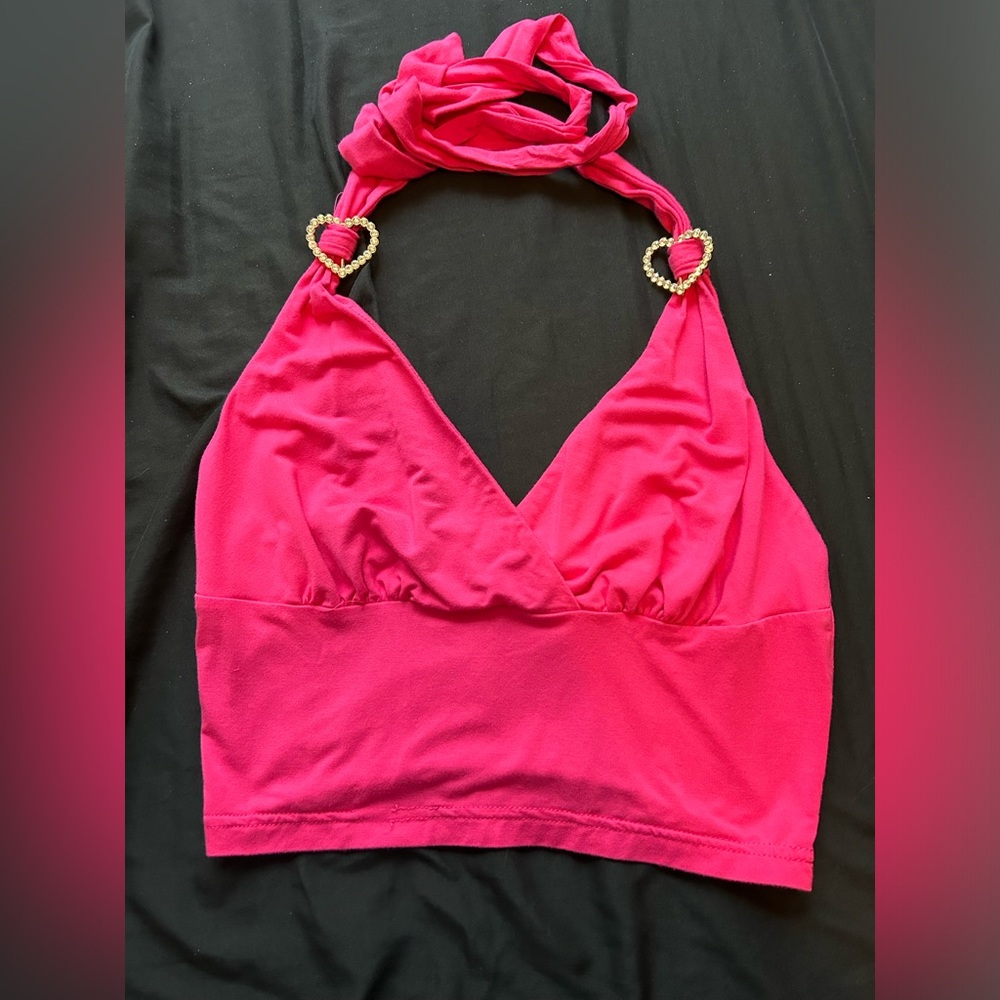 Pink crop top with hearts💕